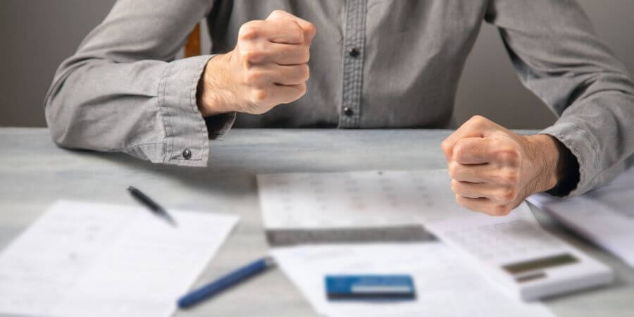 ¿Quién puede embargar una cuenta bancaria?